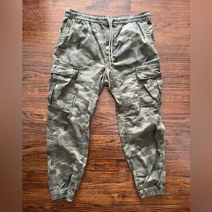 American Eagle Ripstop Cargo Joggers- M